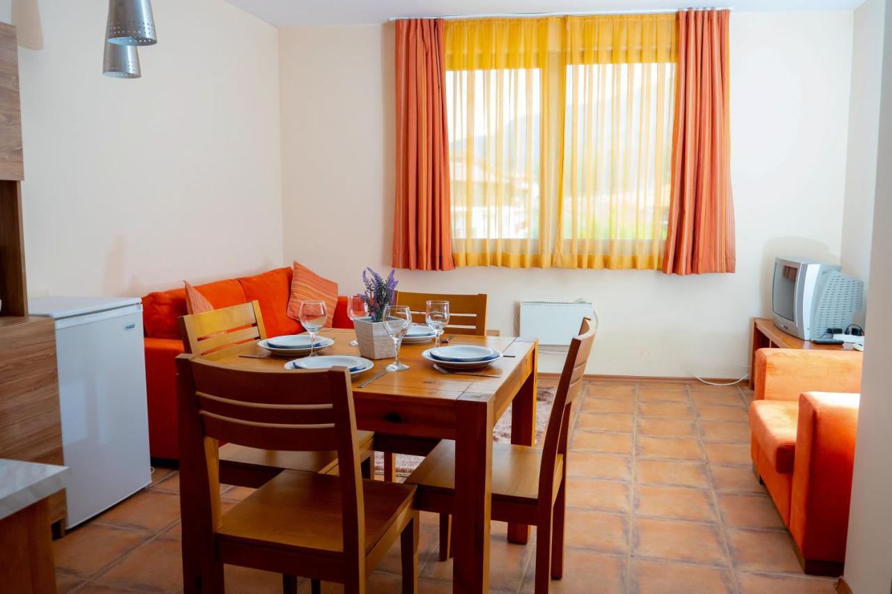 Two Bedroom Apartments In Murphys Lodge Banszko Kültér fotó