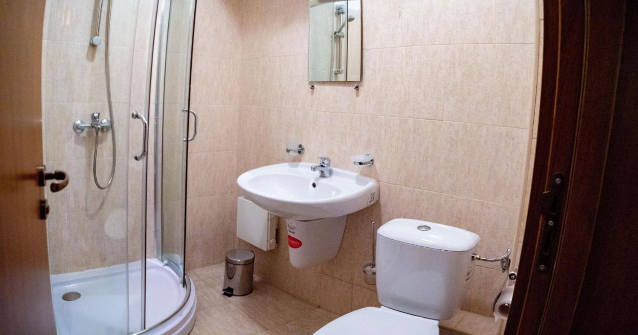 Two Bedroom Apartments In Murphys Lodge Banszko Kültér fotó